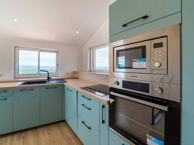 Rénovation et décoration complète d’une maison de village à Puyloubier (13114)