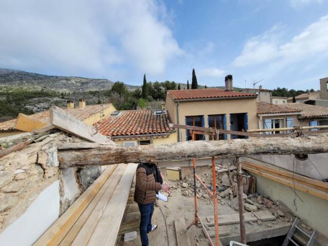 Rénovation complète d’une maison de village provençale près d’Aix-en-Provence