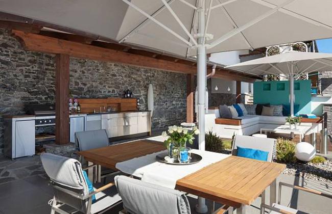 Pool House avec Cuisine d’Été – Aménagement Haut de Gamme dans les Bouches-du-Rhône