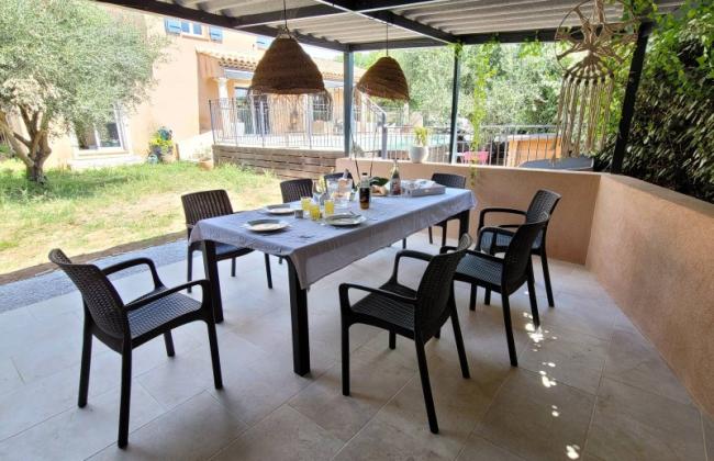 Aménagement sur mesure d’un pool house dans les Bouches-du-Rhône